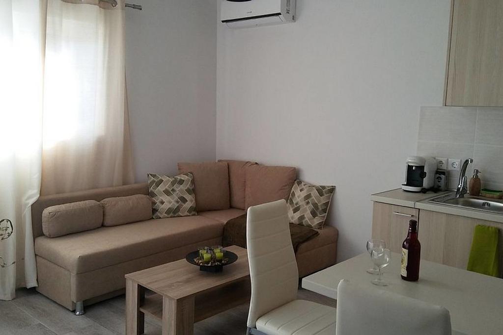 Nianthy Apartments Faliraki Ngoại thất bức ảnh